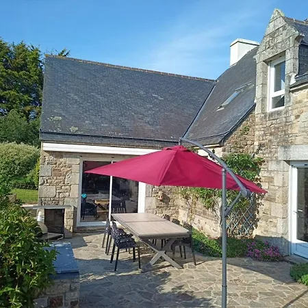 Romantic With Heated Pool And Large Park